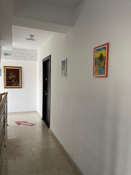 Birou, de 990 mp, în Grivița