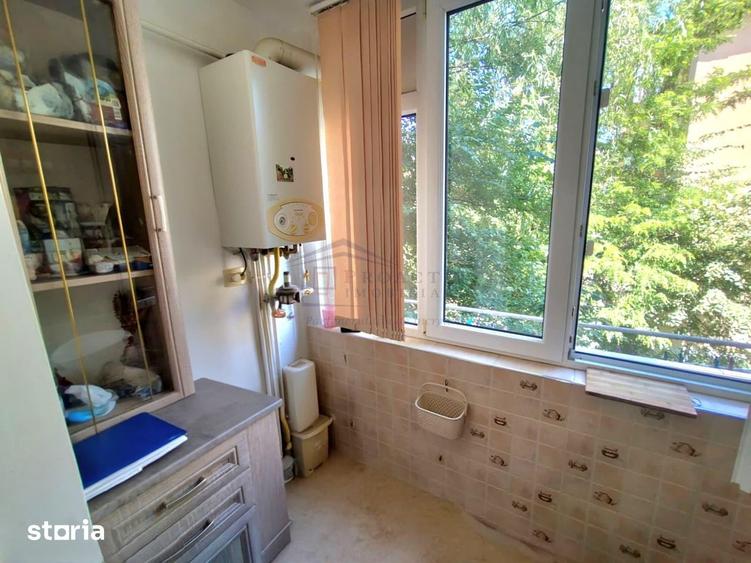 Apartament cu 3 camere decomandat în Obcini
