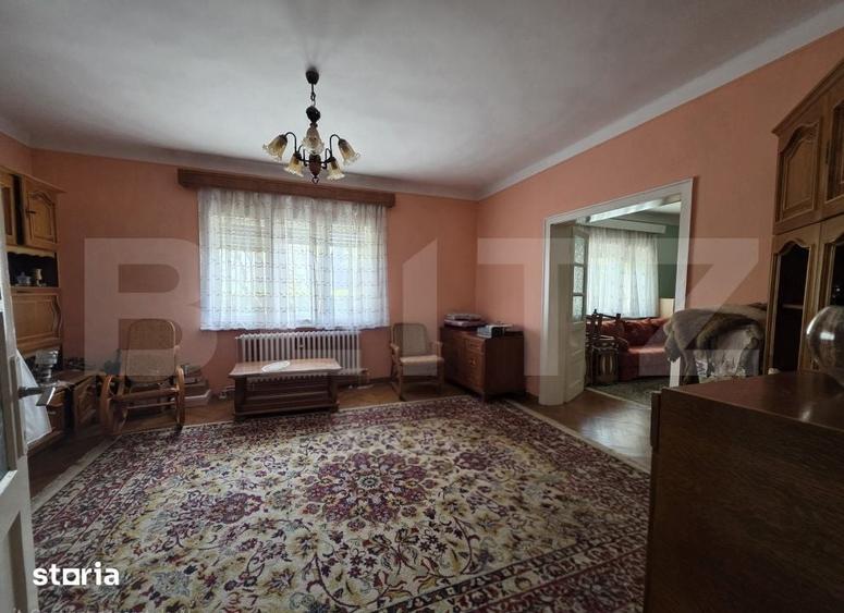 Casă cu 5 camere cu Teren 500 Mp în Titulescu