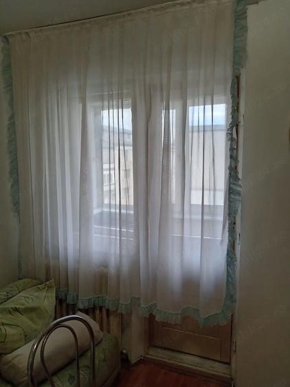Garsonieră decomandată în Calea Moldovei