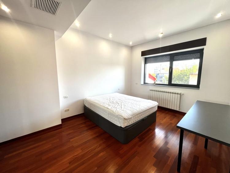 Apartament cu 4 camere decomandat, mobilat în Dorobanți