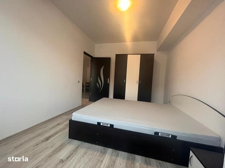 Apartament cu 3 camere semidecomandat în Iris