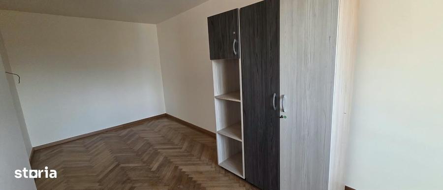 Apartament cu 3 camere în Centrul Istoric