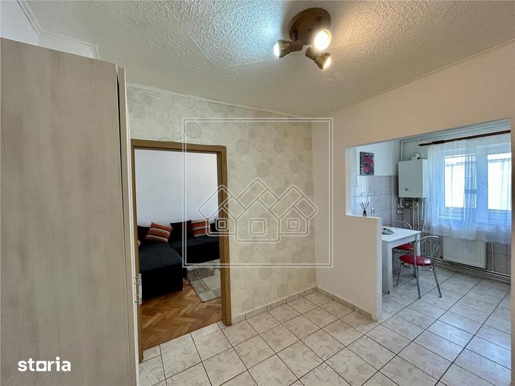 Apartament 2 camere, decomandat, la cheie, zona buna - 8