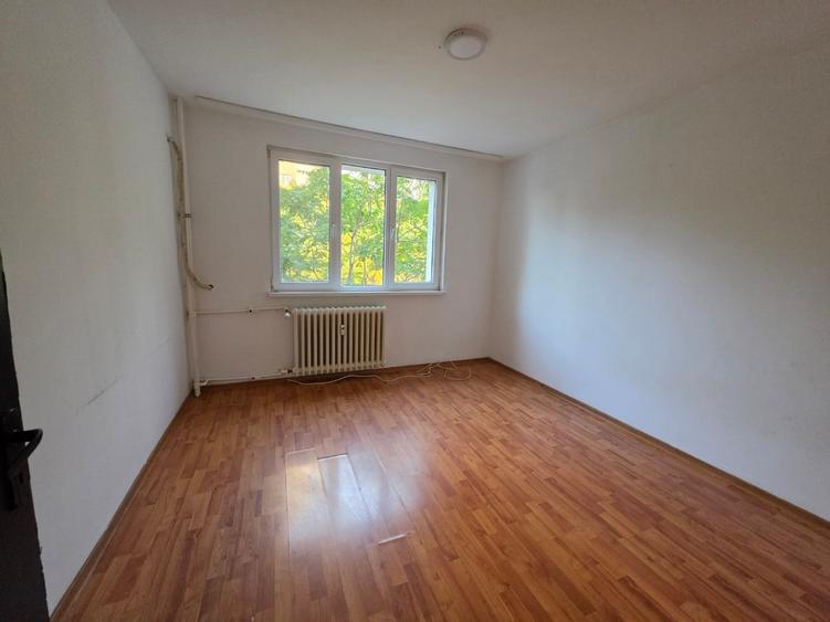 Apartament cu 2 camere circular în Baba Novac