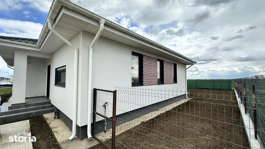 Casă cu 4 camere cu Teren 510 Mp în Balotești