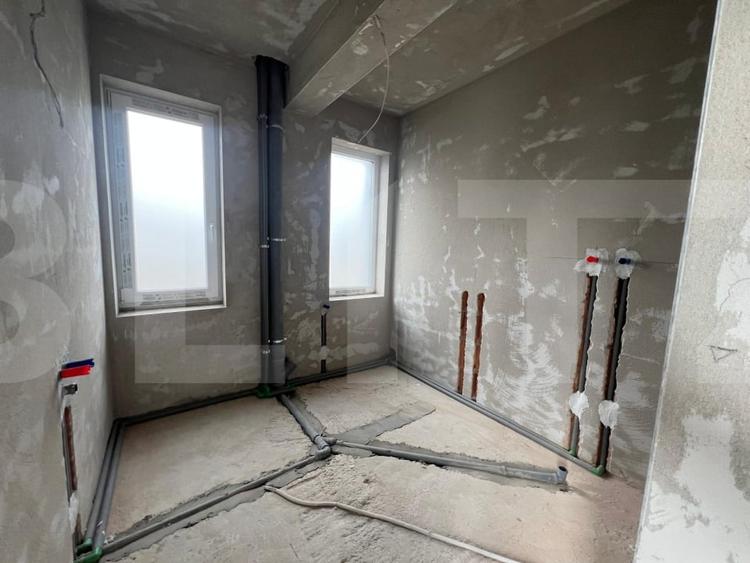 Duplex cu 5 camere cu Canalizare în Făget