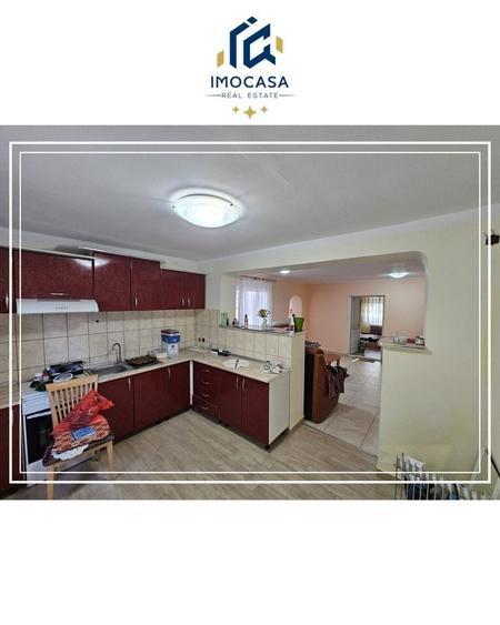 Casă individuală cu 4 camere cu Canalizare în Mocrea