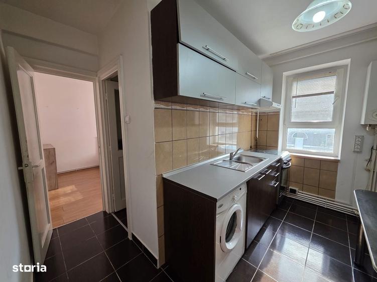 Apartament cu 2 camere decomandat în Deve