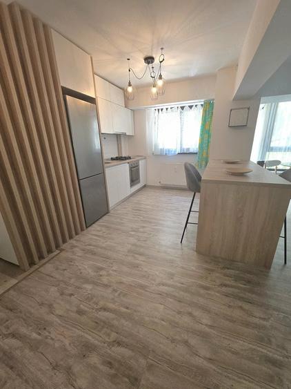 Apartament cu 2 camere semidecomandat în Lizeanu