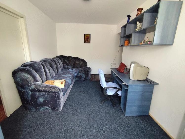 Apartament cu 2 camere nedecomandat în Central