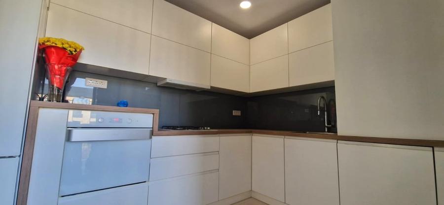 Apartament cu 3 camere decomandat, mobilat în Sisești