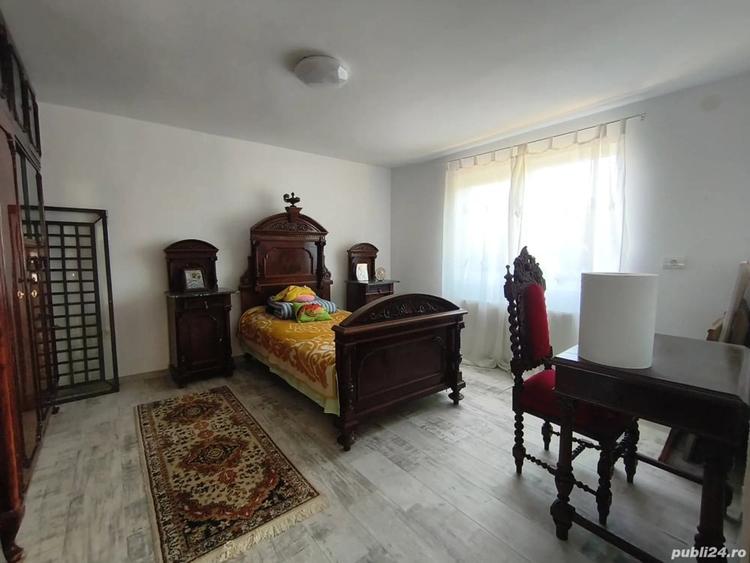 Casă cu 5 camere cu Teren 1560 Mp în Crasna