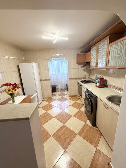 Apartament cu 2 camere decomandat în Fizicienilor