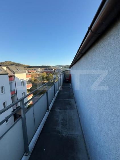 Apartament cu 2 camere decomandat, mobilat în Florești
