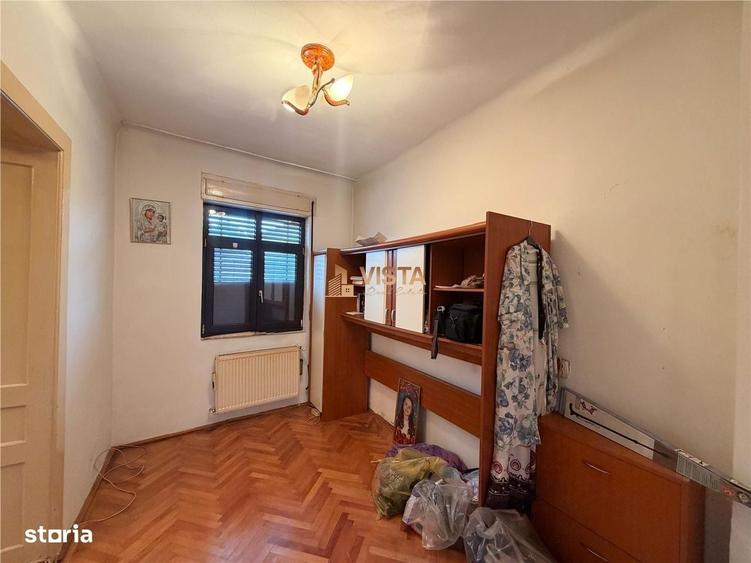 Casă cu 4 camere în Aurel Vlaicu