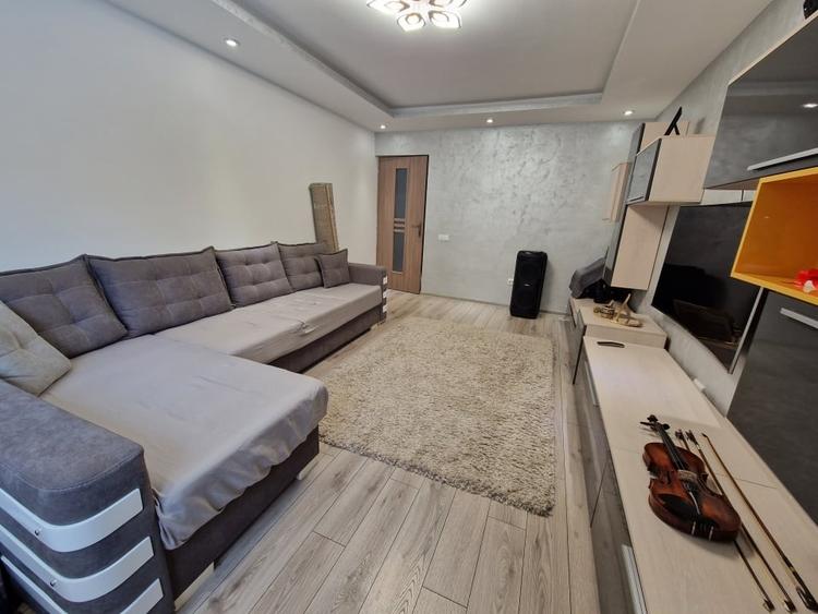 Apartament cu 2 camere decomandat, mobilat în Hotvon