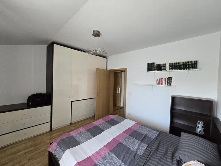 Apartament cu 3 camere decomandat în Dumbrăvița
