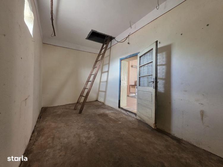 Casă cu 3 camere în Inău