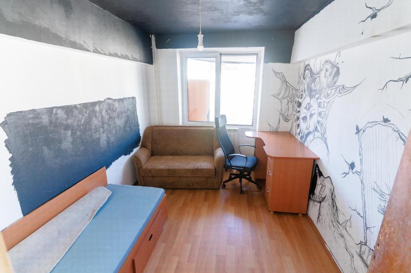 Apartament cu 3 camere decomandat în Lacul Tei