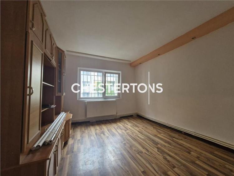 Apartament cu 3 camere decomandat în Inel II