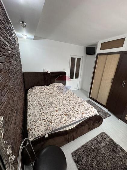 Apartament cu 3 camere decomandat, mobilat în Central