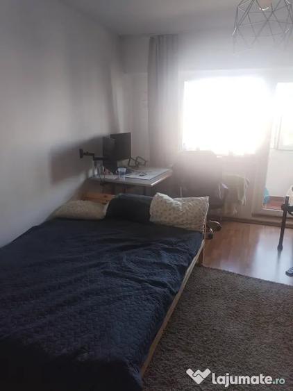 Apartament cu 3 camere decomandat în Mărăști