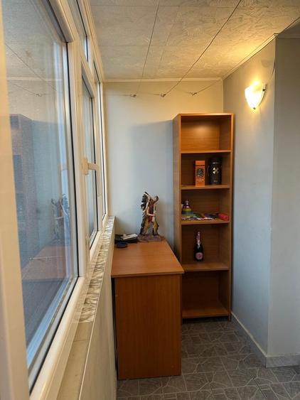 Apartament cu 4 camere decomandat în Titan