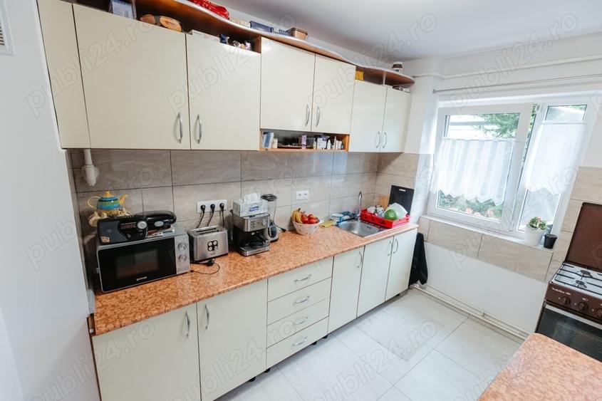 Apartament cu 3 camere decomandat în Central