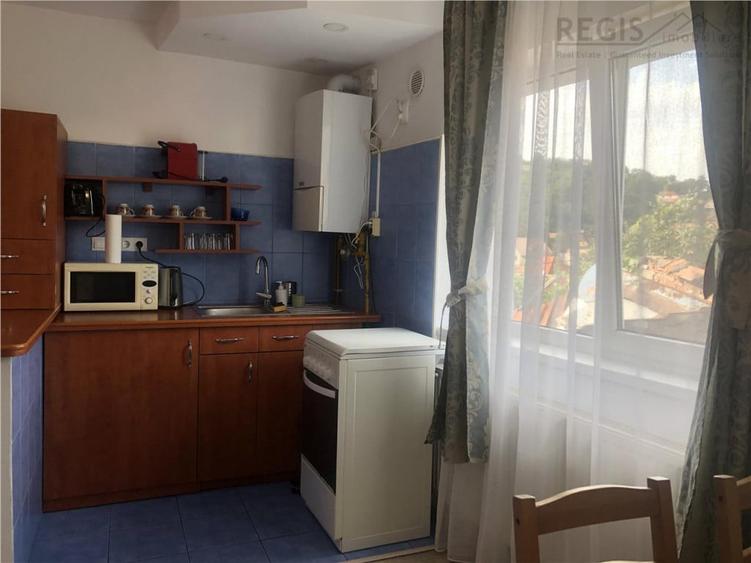 Casă cu 2 camere cu Teren 100 Mp în Schei
