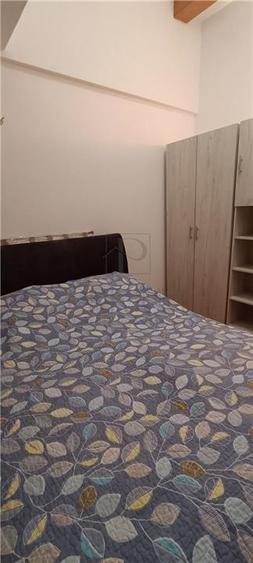 Apartament cu 4 camere decomandat în Aradului