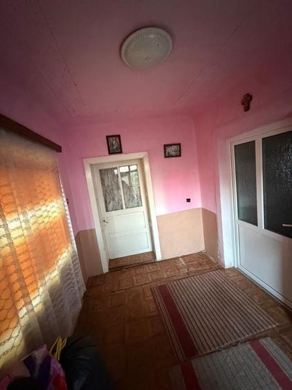 Casă cu 3 camere în Cetan