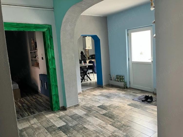 Casă cu 4 camere cu Teren 720 Mp în Grădiște