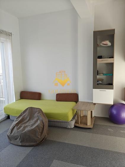 Apartament cu 2 camere semidecomandat, mobilat în Florești