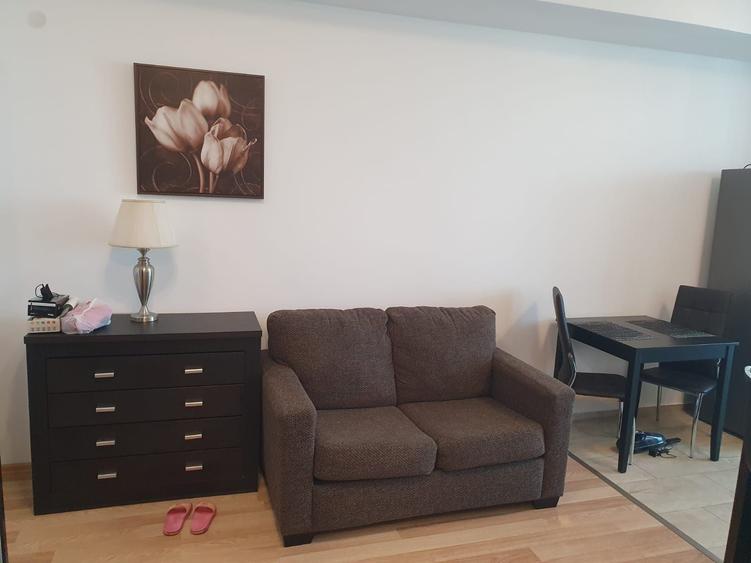 Apartament cu 2 camere semidecomandat în Galata