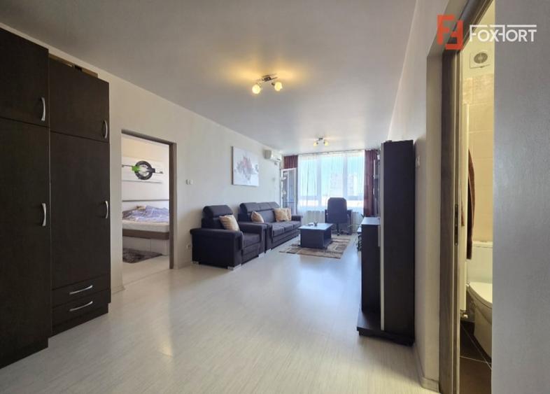 Apartament cu 2 camere semidecomandat, mobilat în Romanilor