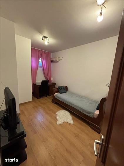 Apartament cu 3 camere, mobilat în Unirii