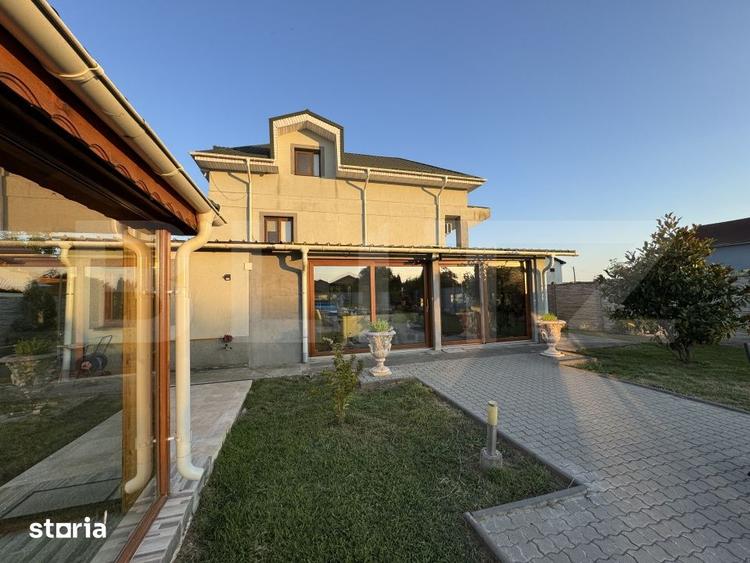 Casă cu 7 camere cu Teren 2018 Mp în Podari