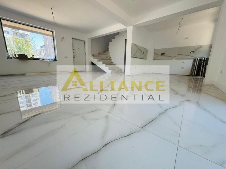 Duplex cu 4 camere decomandat cu Canalizare în Metalurgiei