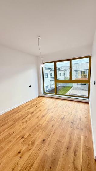 Duplex cu 4 camere cu Canalizare în Pipera