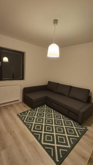 Casă individuală cu 4 camere cu Canalizare în Nord-Est