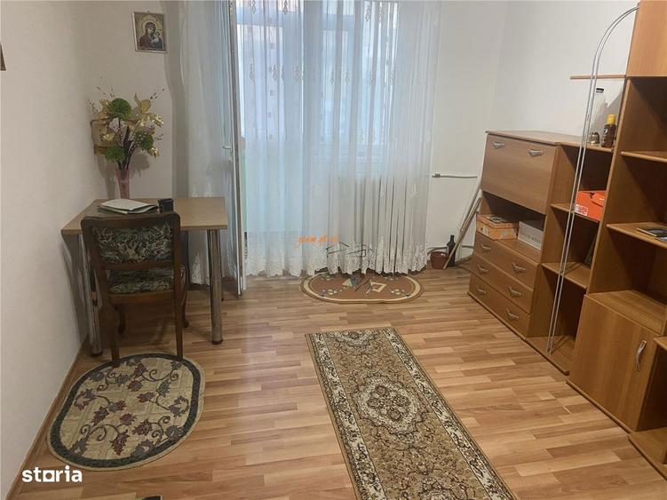 Apartament cu 2 camere decomandat, mobilat în Sud