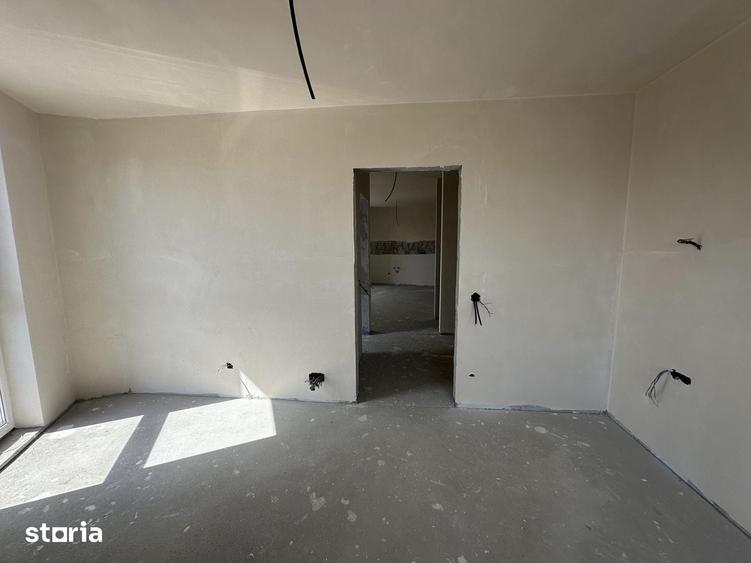 Apartament cu 2 camere semidecomandat în Mărăști