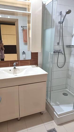 Apartament cu 2 camere decomandat în Vitan