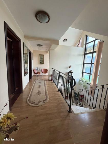 Vand Casa Deosebita in Crtier Rezidential Serbanesti - 10