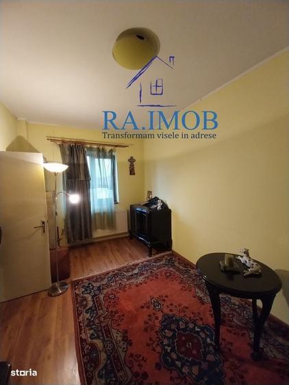 Casă cu 4 camere cu Teren 322 Mp în Ultracentral