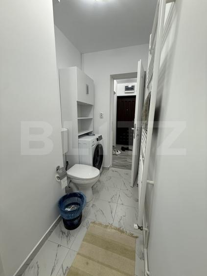 Apartament cu 2 camere, decomandat, modern, zonă centrală, etaj 3 - 8