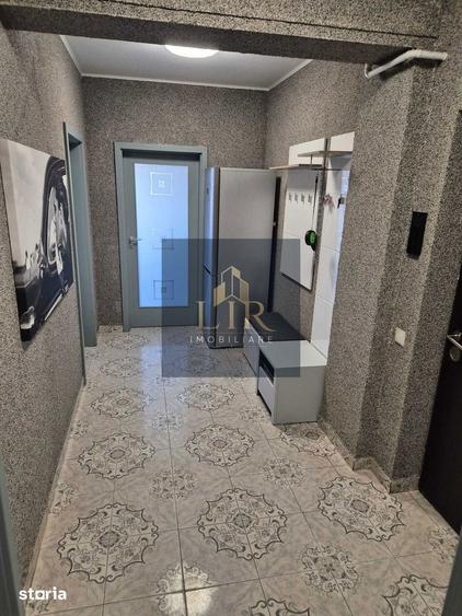 Apartament cu 2 camere decomandat, mobilat în Nicolina