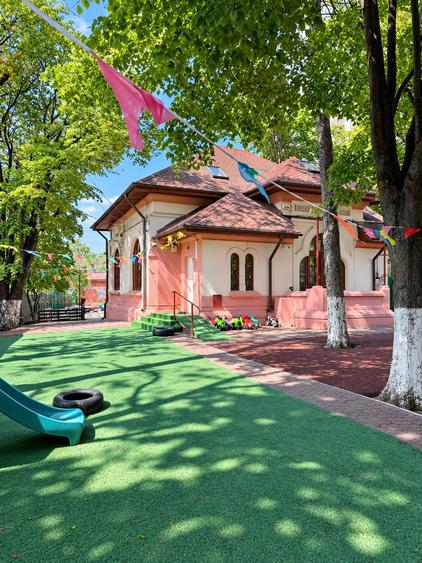 Spațiu comercial, de 140 mp, în Vitan-Bârzești