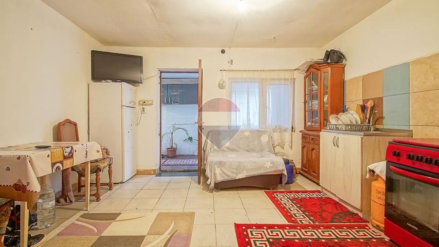 Casă individuală cu 3 camere cu Teren 360 Mp în Sânpetru